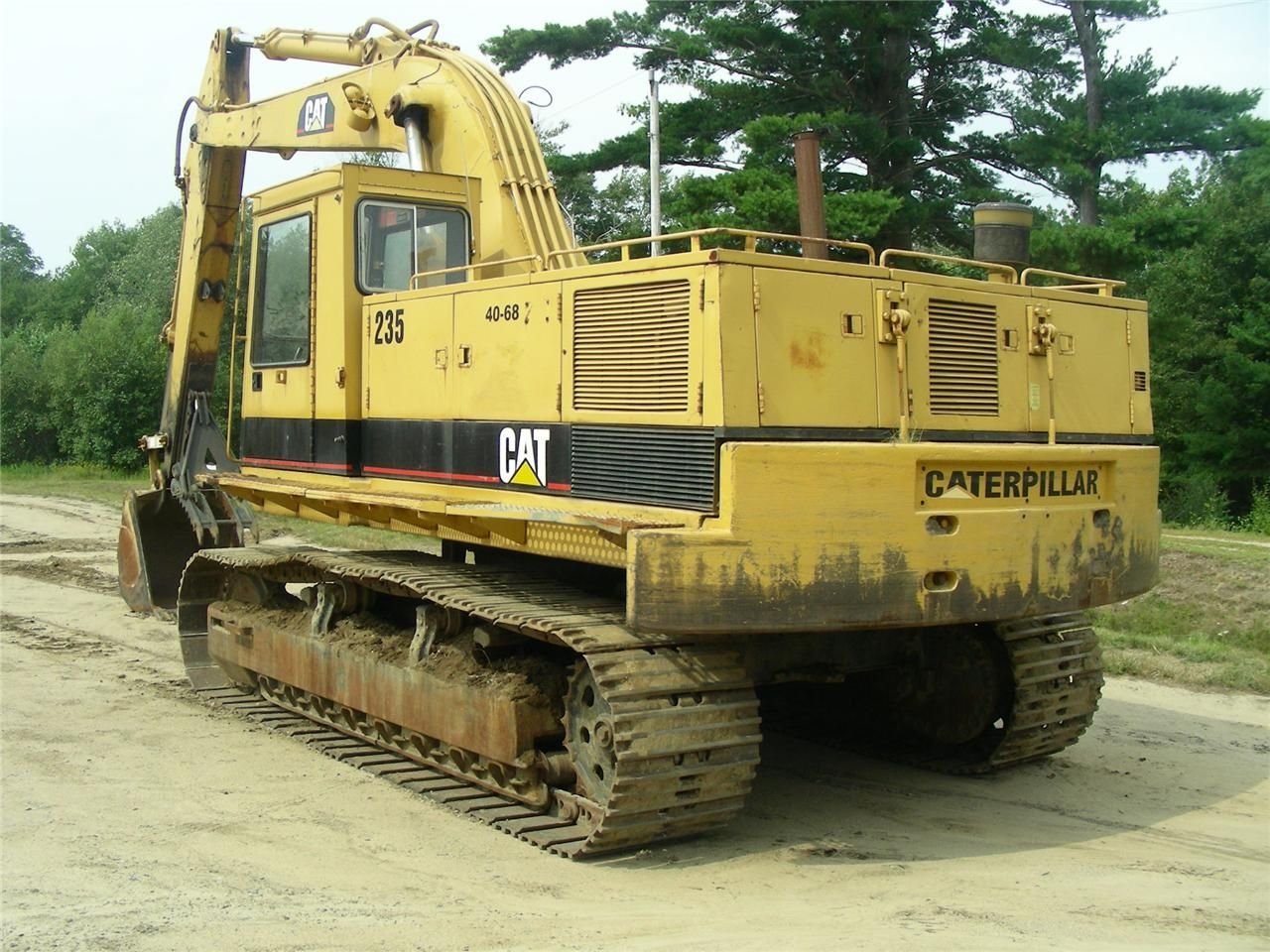 Cat 235