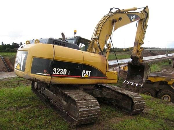 Cat 323DL