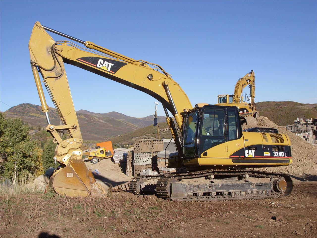 Cat 324DL